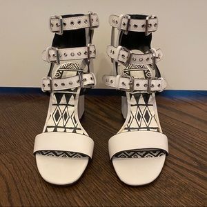 Dolce Vita Three Buckle Chunky Block Heel. Size 9.